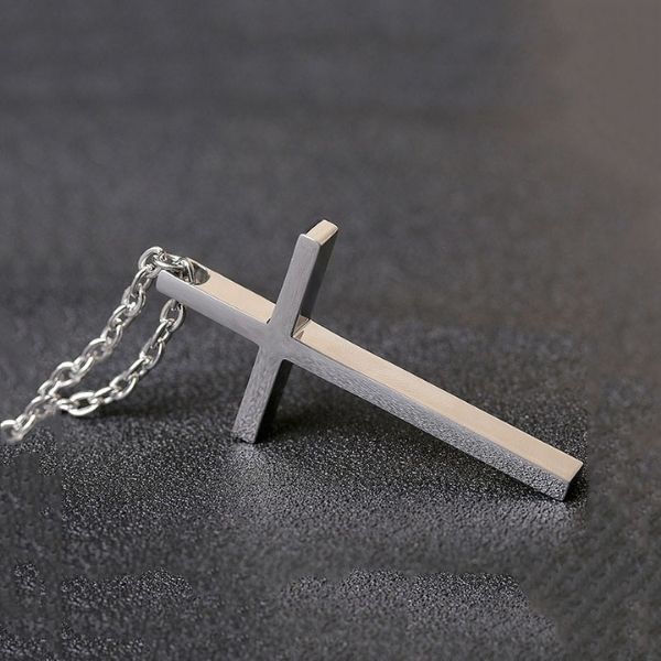 336 Lantisor cu cruciulita - model Silveraro