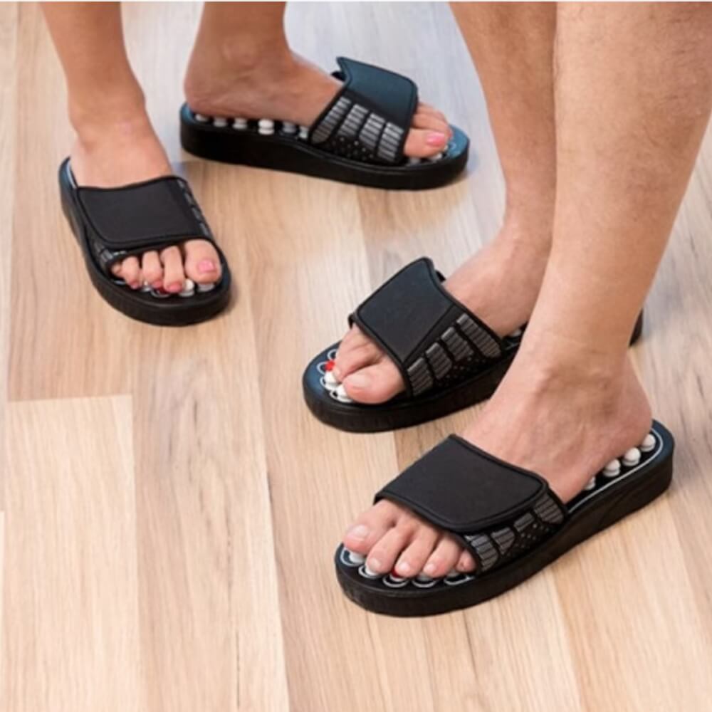 Papuci cu Masaj prin Acupuntură – Relaxare și Confort la Fiecare Pas